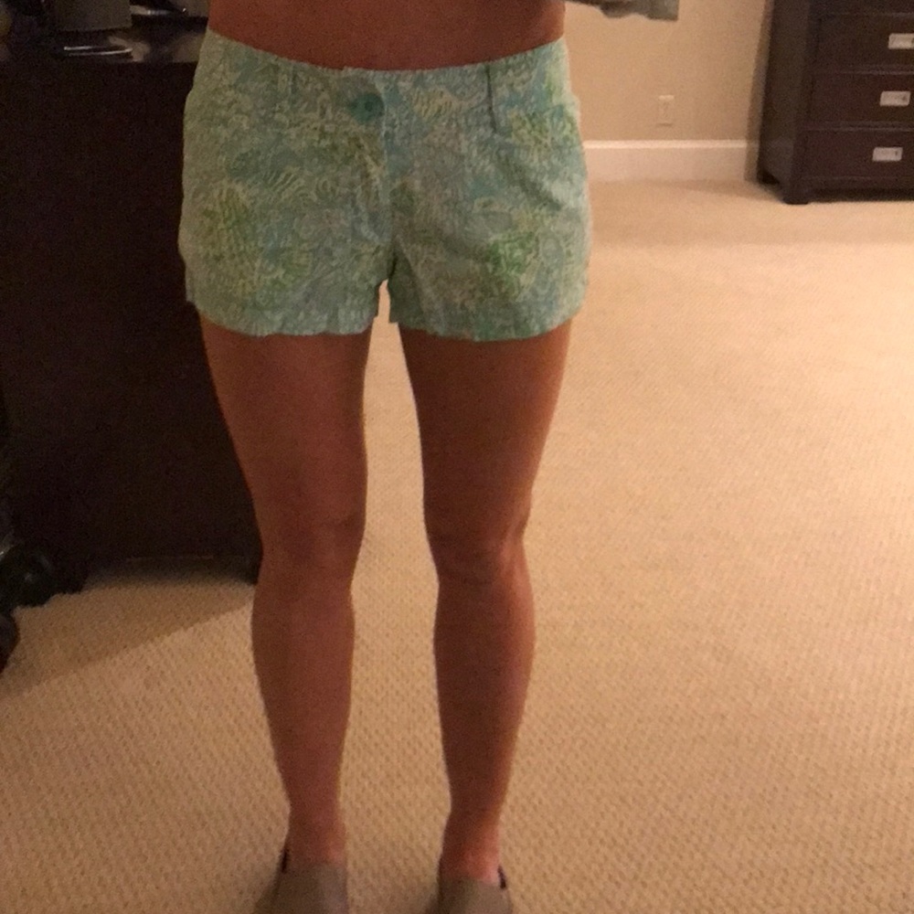 Shorts - Picture 3 of 3